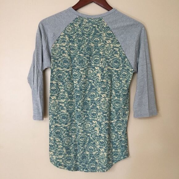 LuLaRoe Randy baseball tee with 3/4 sleeves XS - Picture 2 of 4